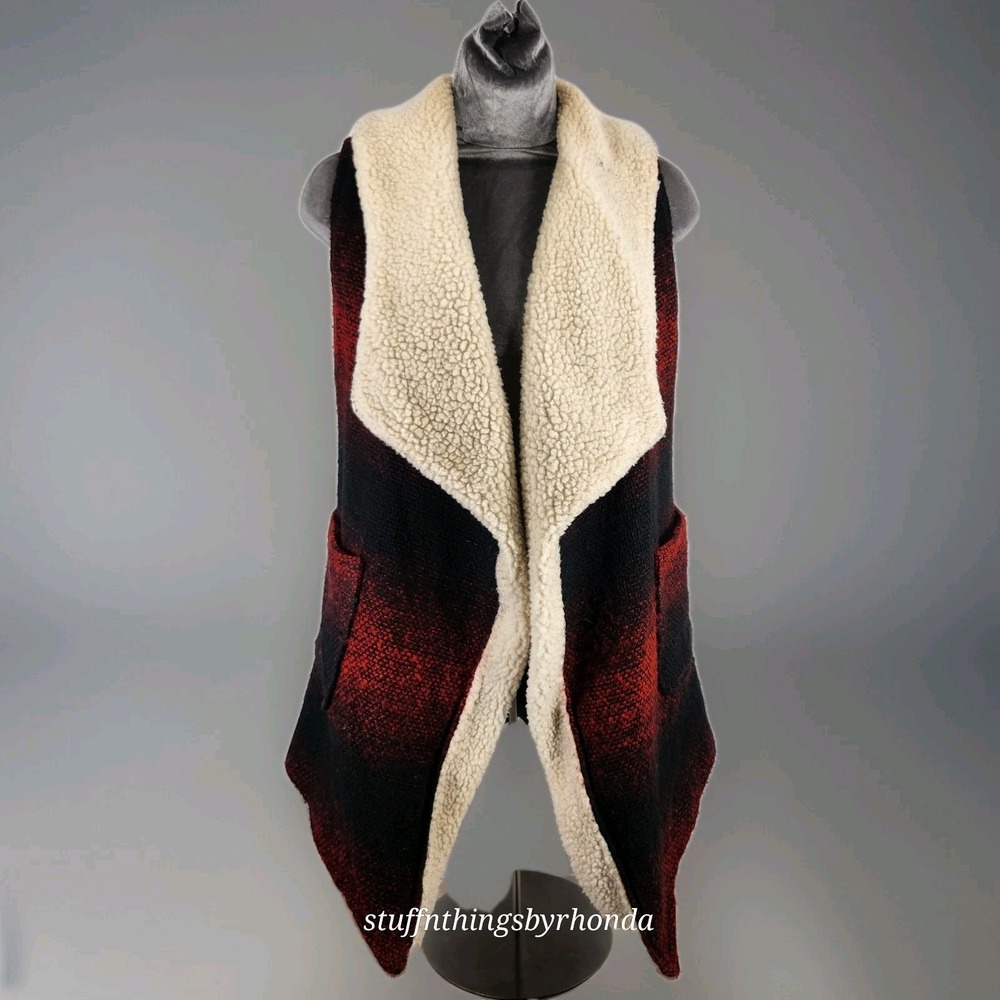 ME JANE [BUCKLE] Red‎ & Black Saddle Blanket Vest Faux Sherpa Collar Women S